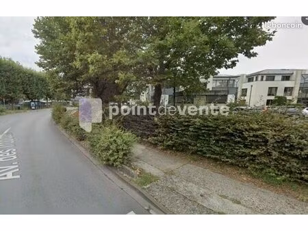 bureaux 184 m²