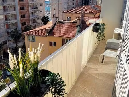 appart.t2 37m2 – 720/mois – bail etudiant – meuble+clim+asc+balcon+internet - le port