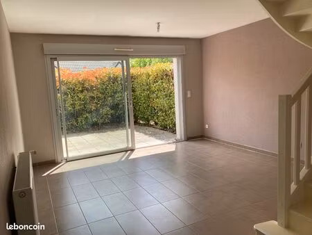 appartement t3 duplex 65 m2 avec 1 place parking