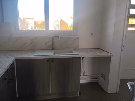 apetement plein sud balcon. 69m2