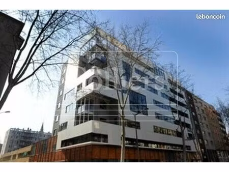 bureaux 658 m²