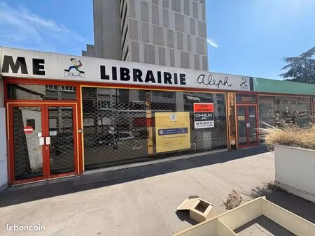 local commercial 186 m²