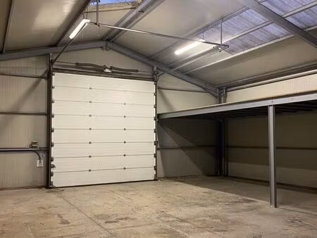 stockage temporaire- hangar