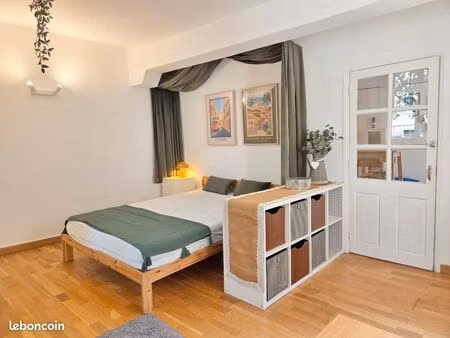 t2 meublé de 36 m² – centre historique d'aix-en-provence