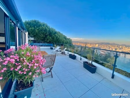 appartement grand standing terrasse sur marseille