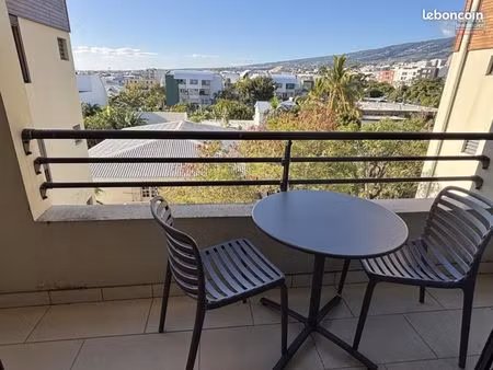 studio 1 pièce 30 m²