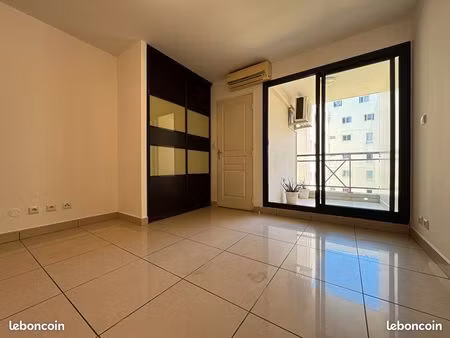 studio st-denis 23m2