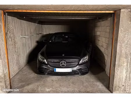 grand garage centre ville -montchapet
