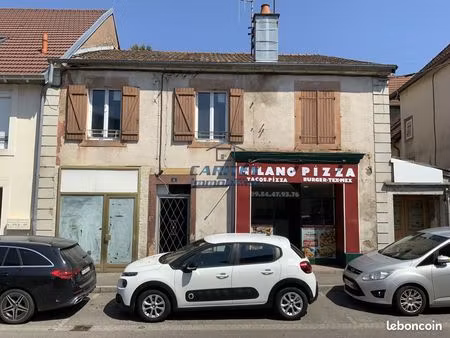 immeuble 300 m² lure