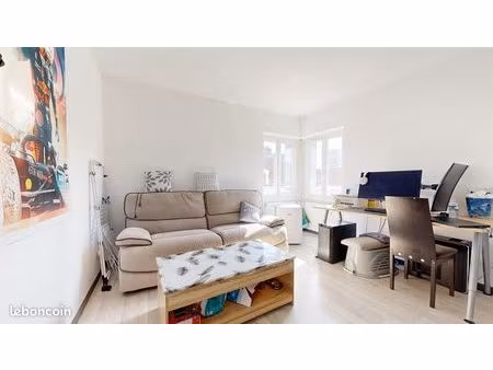 appartement 3 pièces 42 m²