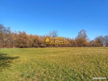 terrain 1009 m² lure