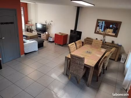 à louer – maison familiale avec grand terrain – mareuil