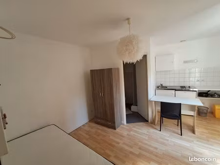 studio meuble