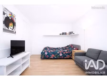 studio 2 pièces 26 m²