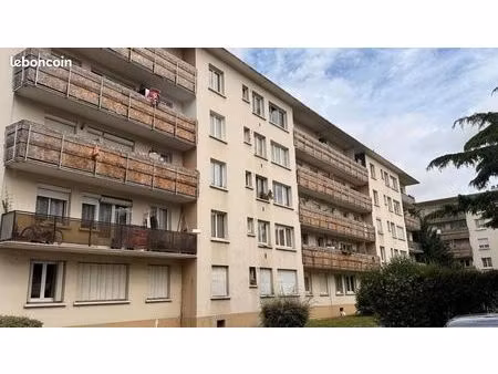 appartement 3 pièces 50 m²