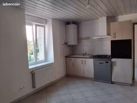 a louer appartement 70m2 à pont de roide