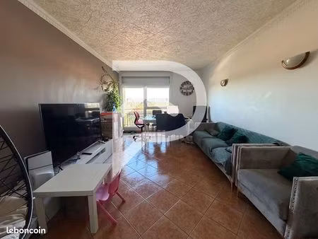 appartement 3 pièces 69 m²