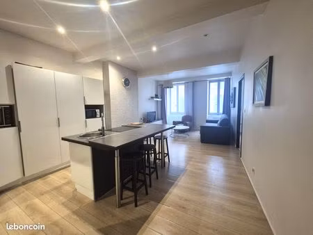 appt t3 (53 m² hab) centre historique