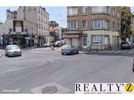 local commercial 101 m²