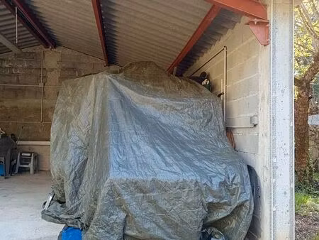 locations pour stocker soit une caravane a l'année soit stocker des meubles