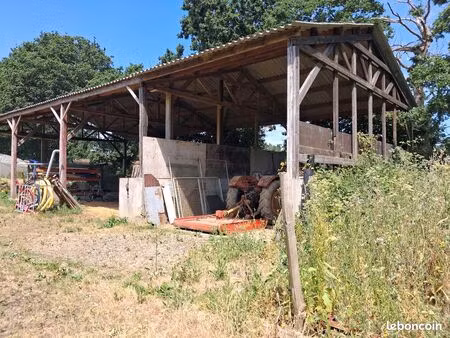 propriété idéale artisan – longère rénovée 241 m² + hangar 200 m² + 1 8 ha – stockage / at