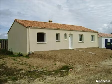 maison 3 chambres saint-geniès-de-malgoirès