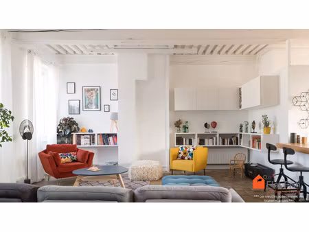 superbe appartement canut sur les pentes de la croix-rousse