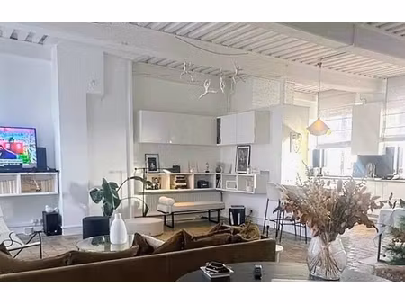 superbe appartement canut sur les pentes de la croix-rousse