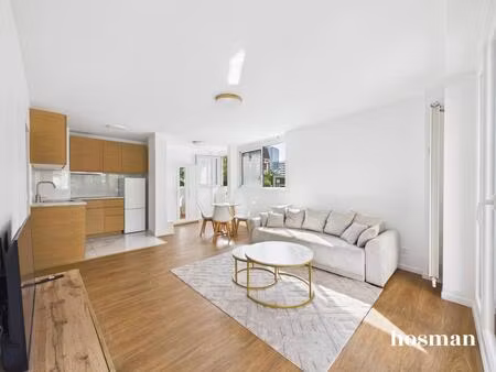appartement 2 pièces de 35 m² avec balcon - rue chauvelot  paris
