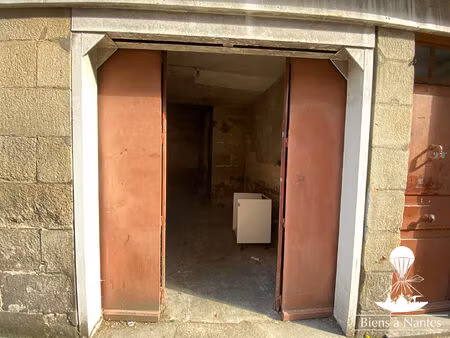 a vendre garage plein centre