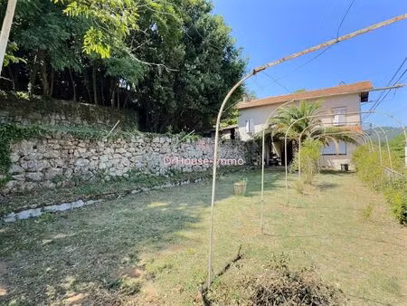 exclusivité  a 5 minutes du centre ville d'aubenas  maison d'habitation d'environ 84 m² ha