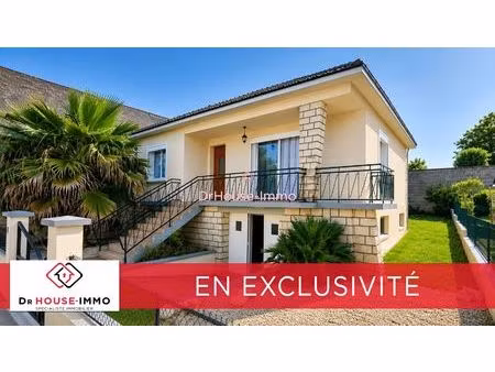 maison familiale lumineuse avec jardin  proche commerces et transports