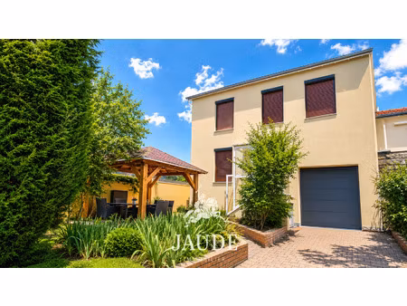 maison 105 m2  4 chambres  garage  2 terrasses couvertes