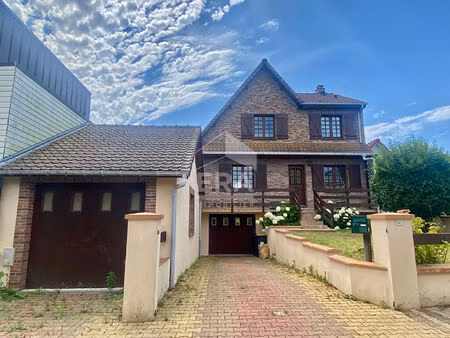 maison à vendre trepied  3 chambres  1 sous-sol et garages
