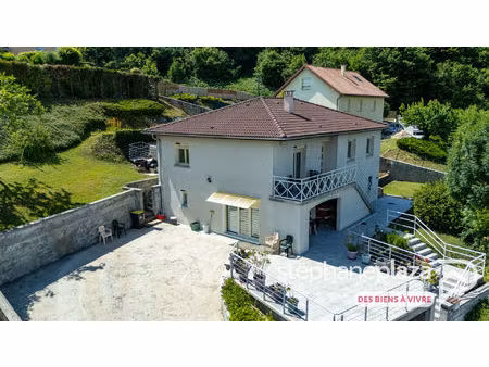 maison groissiat 6 pièce(s) 164 m2