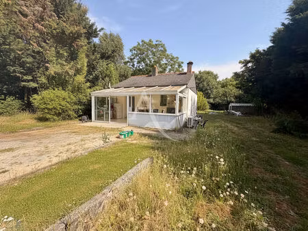 maison entièrement rénovée avec grand terrain clos