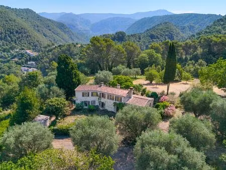 propriété à vendre à drap villa en pierres 130 m² sur un terrain de 3 hectares