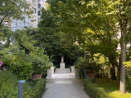 appartement 75m2 et 17m2 de terrasse bécon les bruyères (92)