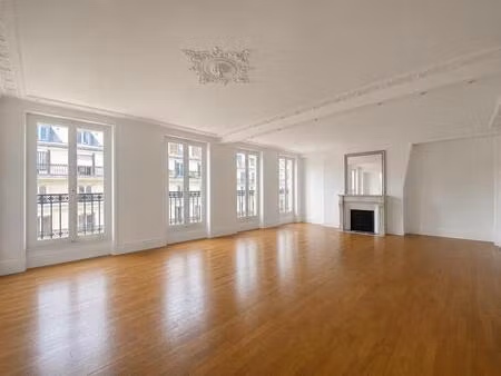 métro châtelet  bureaux de 138 m² à louer