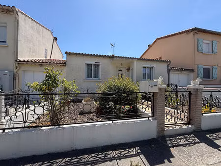 location maison 3 pièces  75.89m²  limoux
