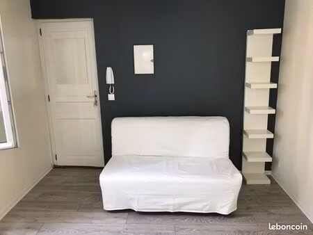 studio meublé dans le centre de revel