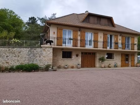 maison 6 pièces 163m2