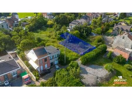 superbe terrain a batir -permis octroye pour faire maison 4f