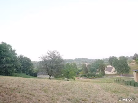 magnifique terrain viabilisé de 3 776 m² avec vue sur sarlat – proche centre-ville à pied 
