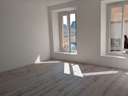 studio 28m² rénové – centre-ville de gallardon