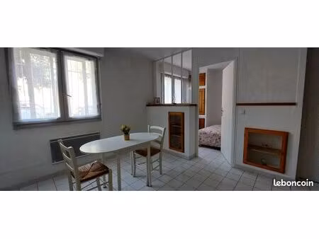 grand studio avec chambre fermée 29m2 de plain pied