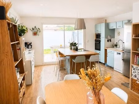 maison plain-pied centre-ville - 5 pièces – 4 chambres – 2 sbd et 2 wc - 123 m2
