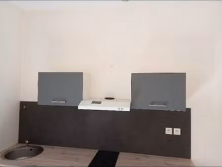 location t1