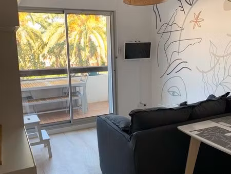 a la grande motte  bel appartement meublé uniquement bail étudiant/mobilité/résidence seco