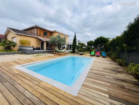 loue grande villa 5 ch avec piscine